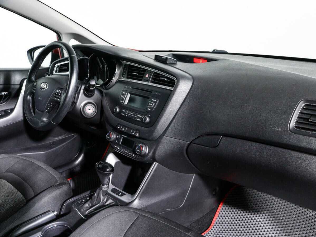 Б/У Киа Сид 2016 года. Фото: #8