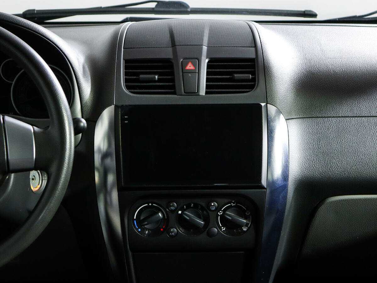 Б/У Сузуки С-Икс4 2012 года. Фото: #12