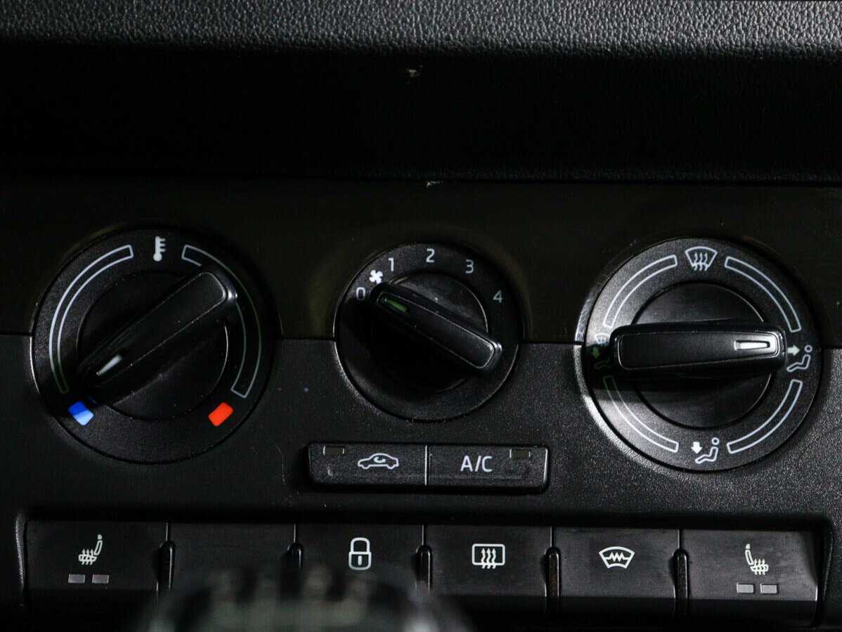 Б/У Шкода Рапид 2020 года. Фото: #13