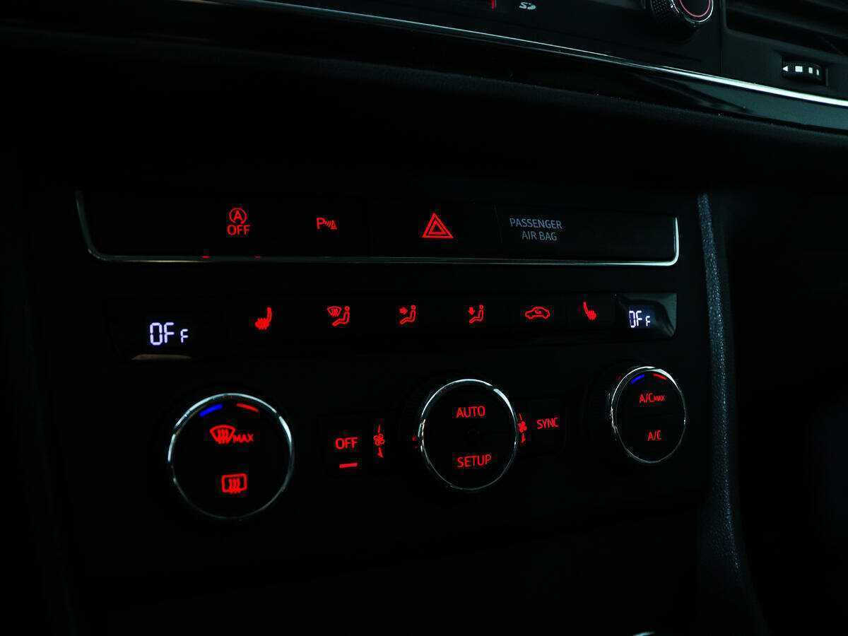 Б/У Сеат Леон 2013 года. Фото: #19