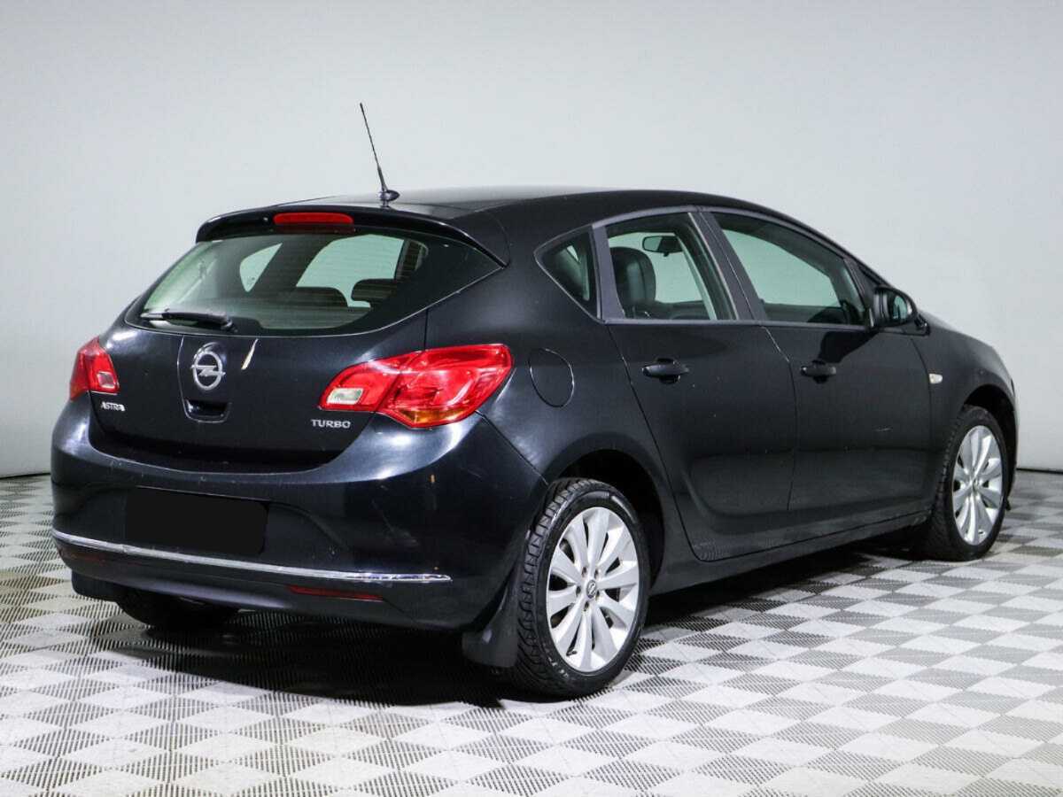Б/У Опель Астра 2012 года. Фото: #3