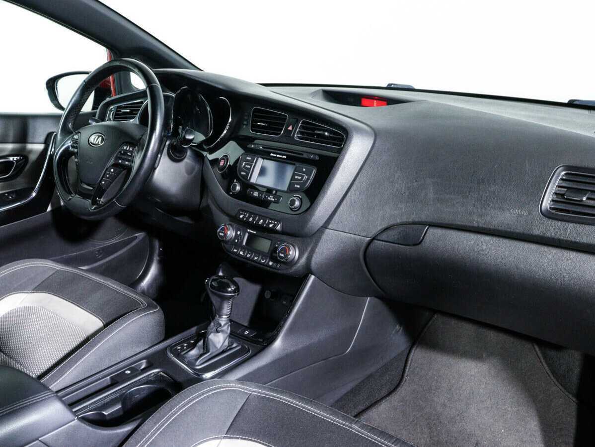 Б/У Киа Сид 2013 года. Фото: #6