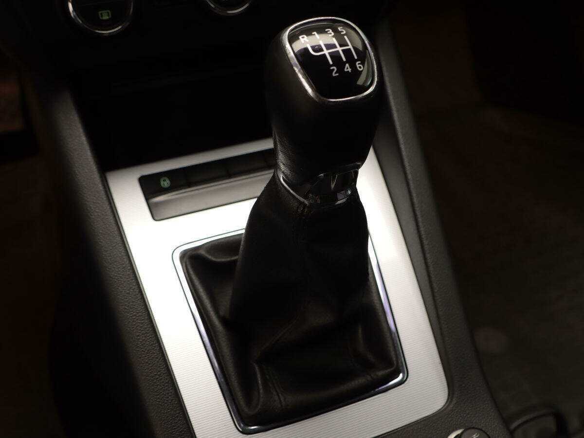 Б/У Шкода Октавия 2013 года. Фото: #16