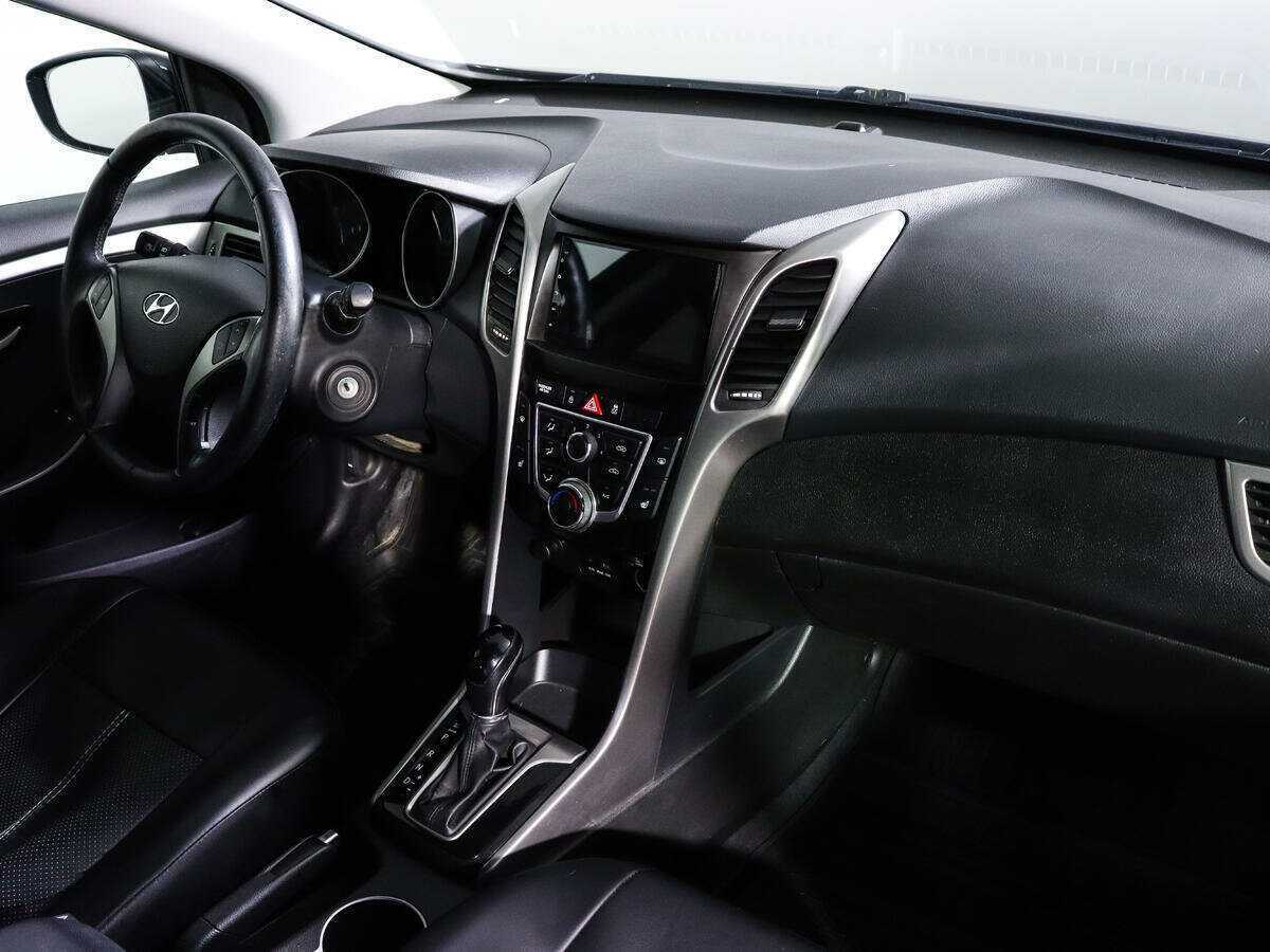 Б/У Хендай ай30 2012 года. Фото: #8