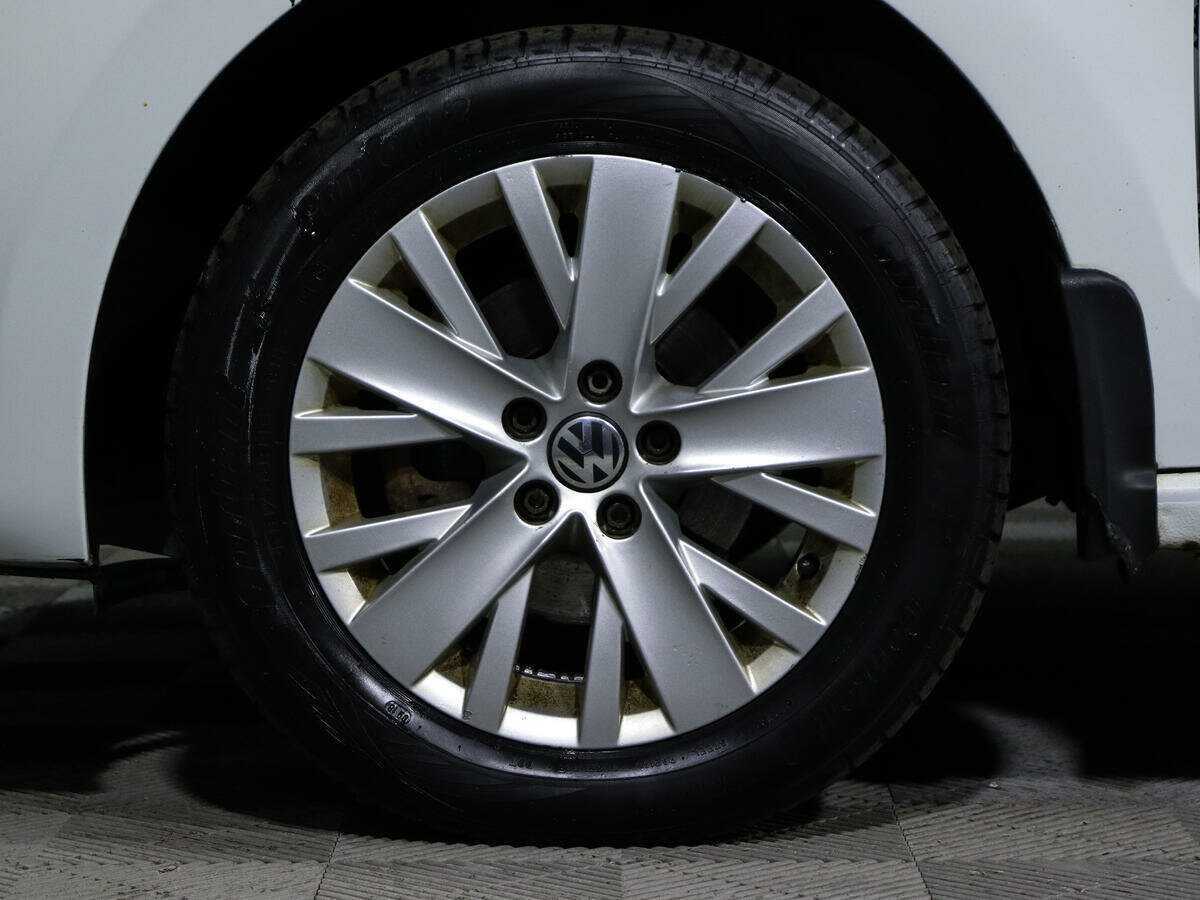 Б/У Фольксваген Поло 2014 года. Фото: #13