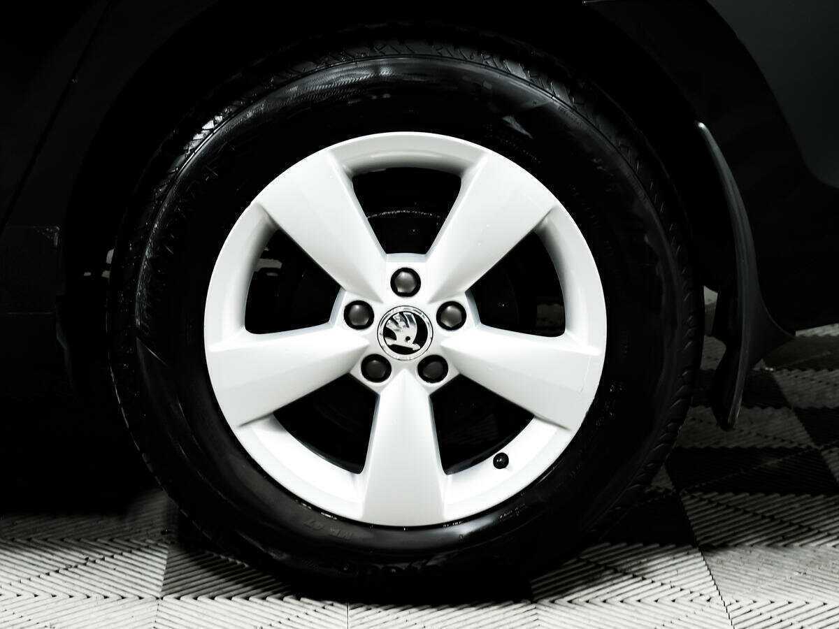 Б/У Шкода Рапид 2014 года. Фото: #13