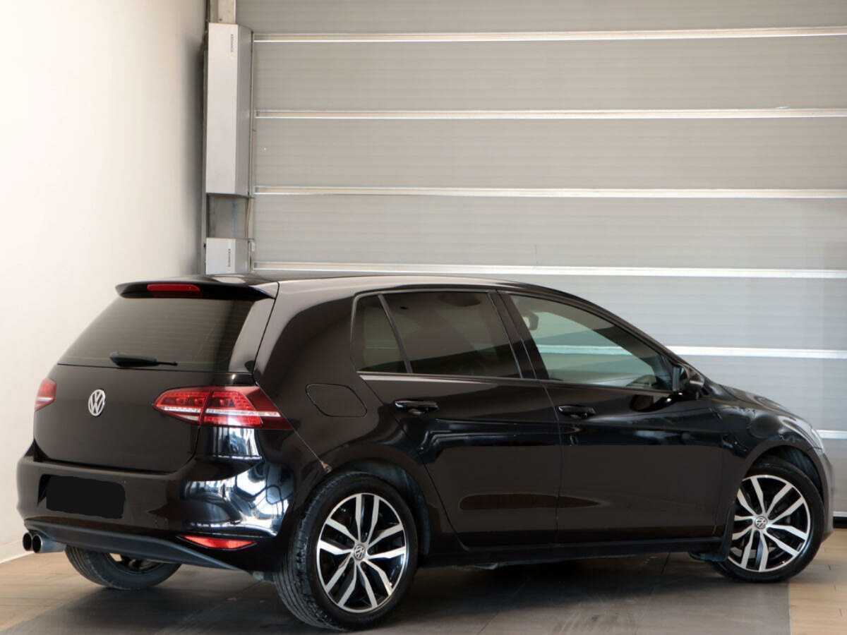 Б/У Фольксваген Гольф 2013 года. Фото: #3