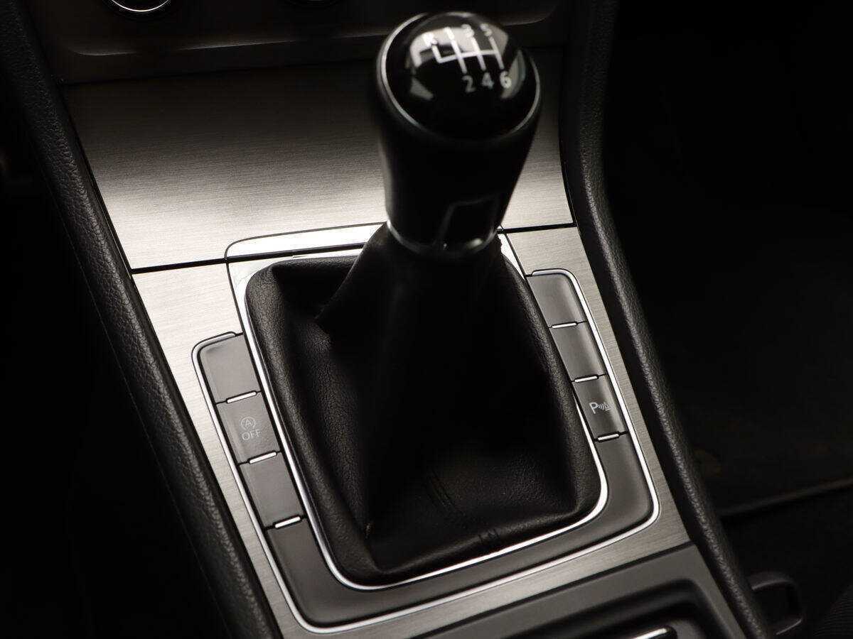 Б/У Фольксваген Гольф 2013 года. Фото: #15