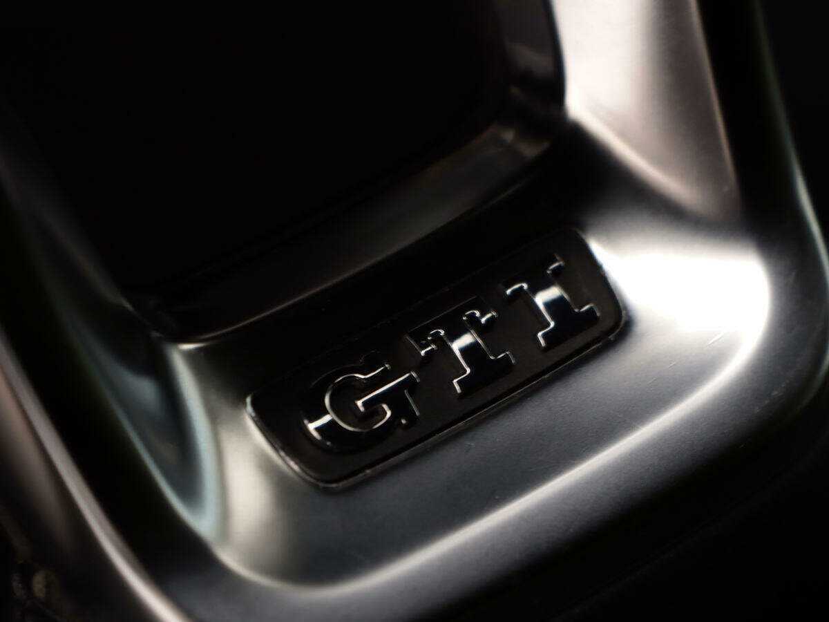 Б/У Фольксваген Гольф 2013 года. Фото: #20