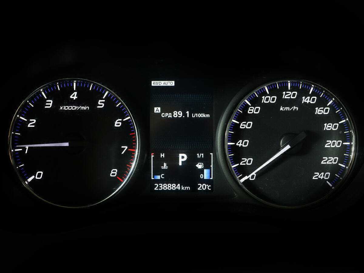 Б/У Митсубиши Оутлэндер 2013 года. Фото: #8