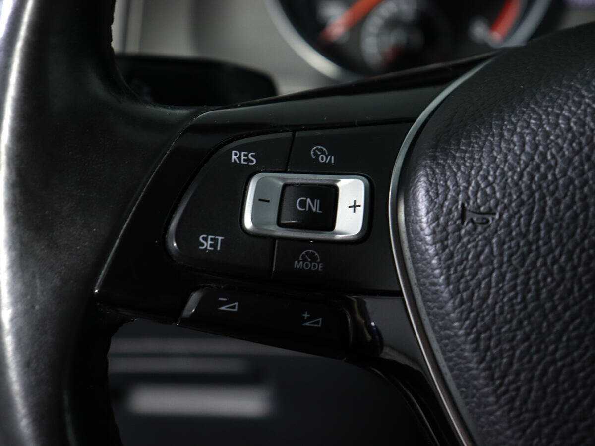 Б/У Фольксваген Гольф 2013 года. Фото: #17