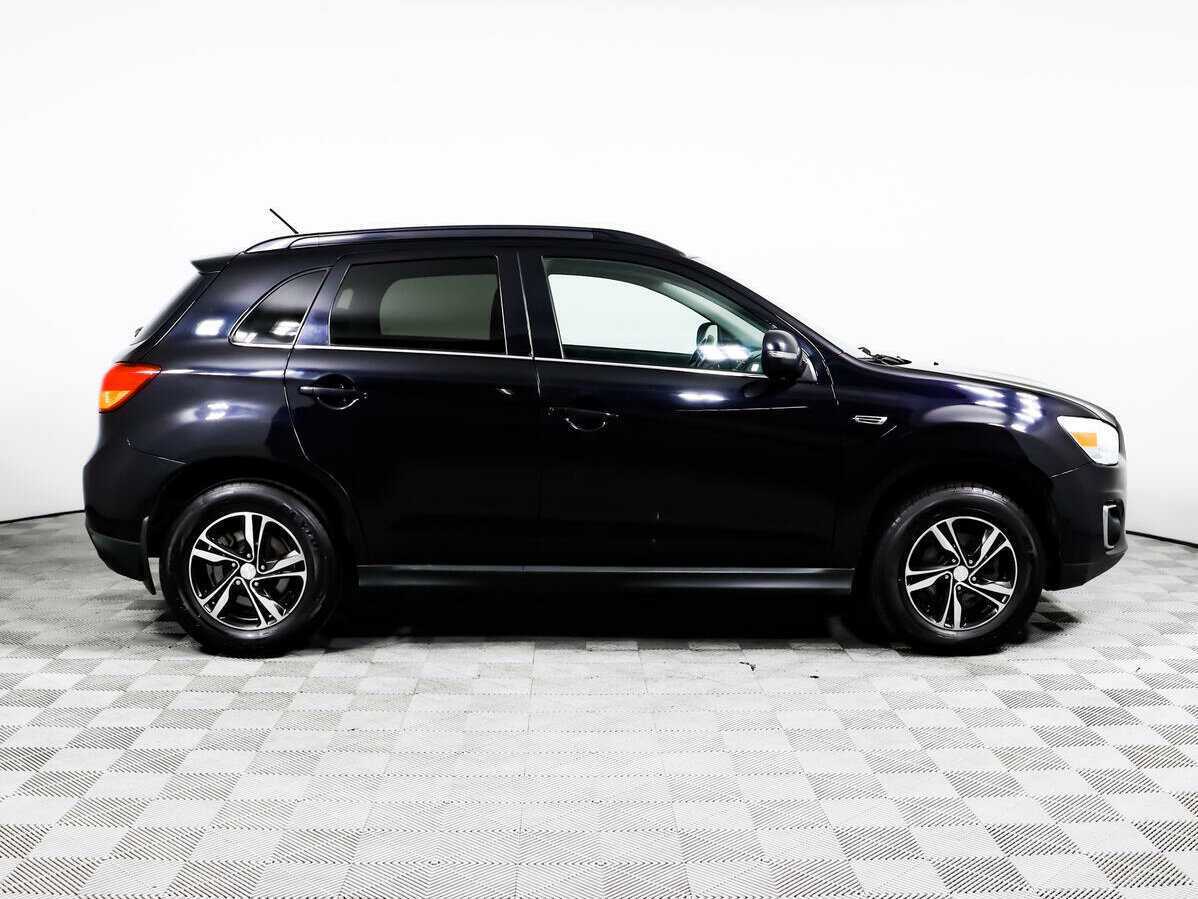 Б/У Митсубиши АС-Икс 2012 года. Фото: #3