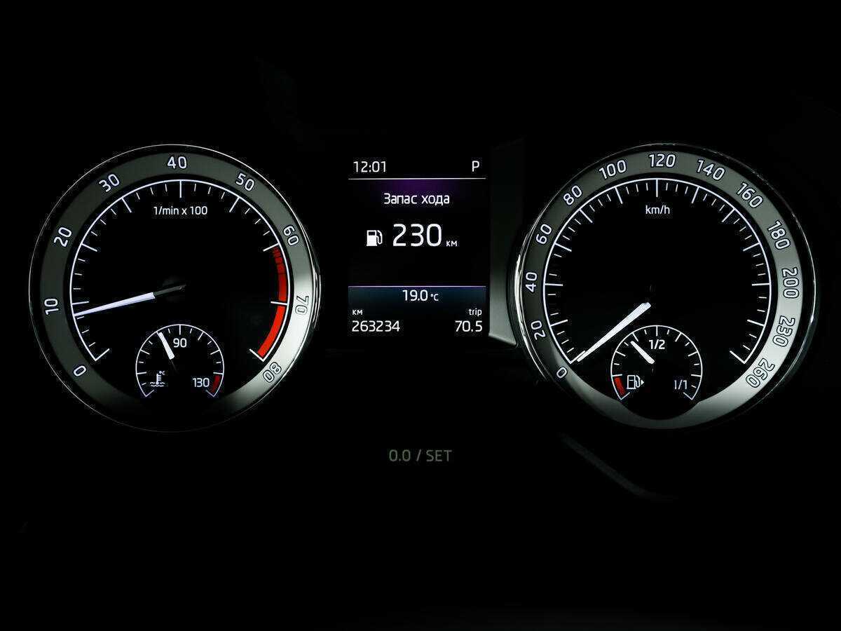 Б/У Шкода Октавия 2017 года. Фото: #9