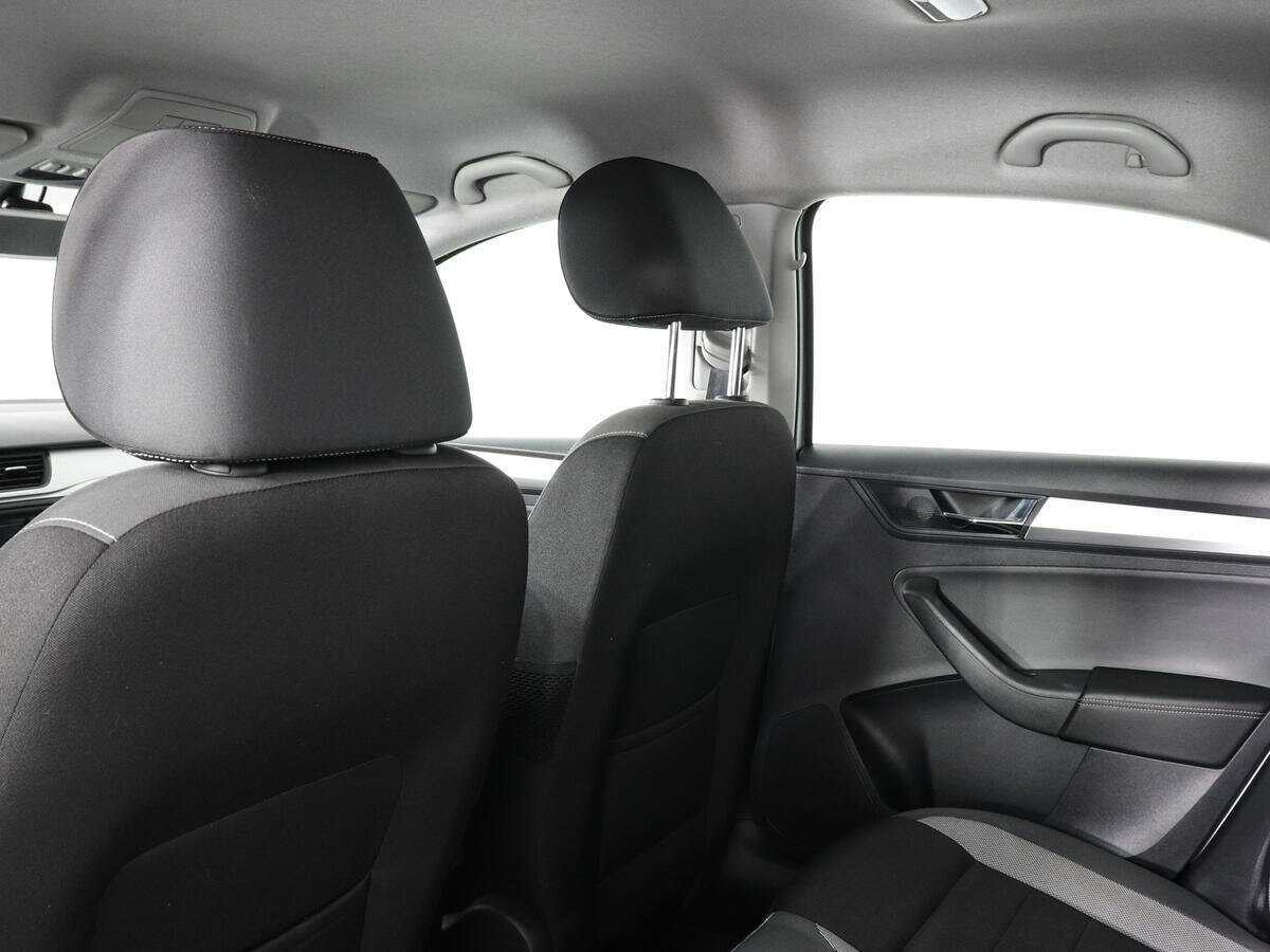 Б/У Шкода Рапид 2018 года. Фото: #11