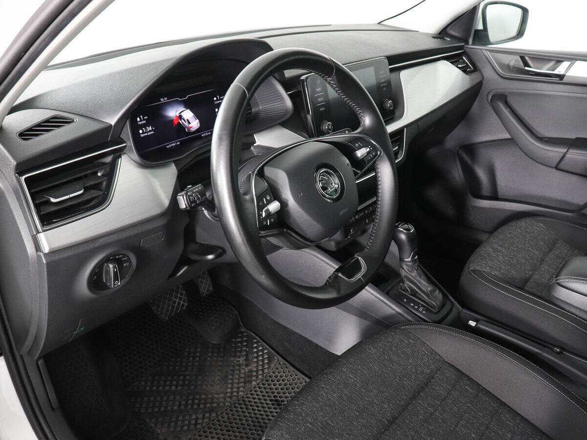 Б/У Шкода Рапид 2021 года. Фото: #8