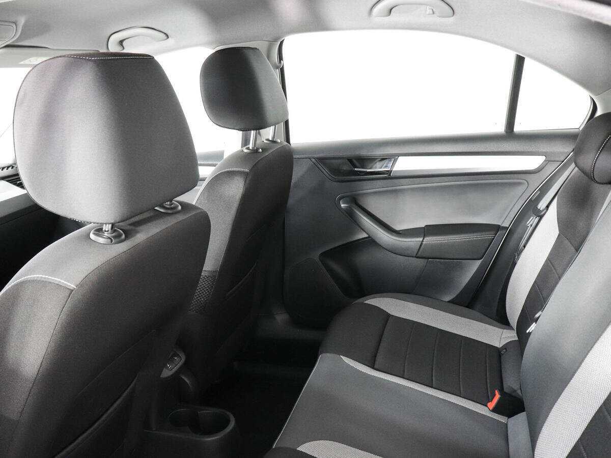 Б/У Шкода Рапид 2018 года. Фото: #10