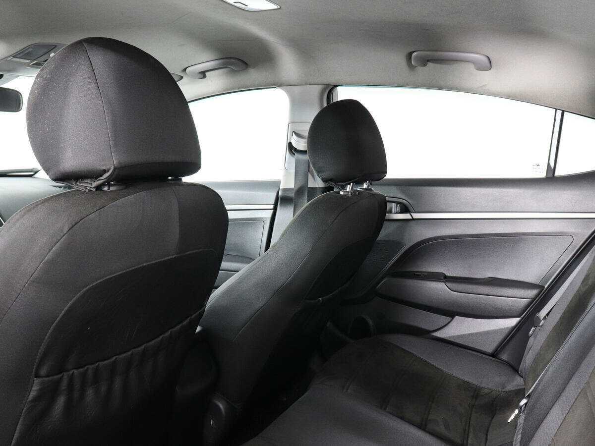 Б/У Хендай Елантра 2018 года. Фото: #6