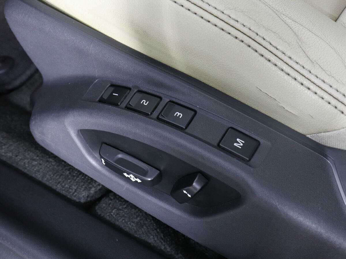 Б/У Вольво С60 2014 года. Фото: #12