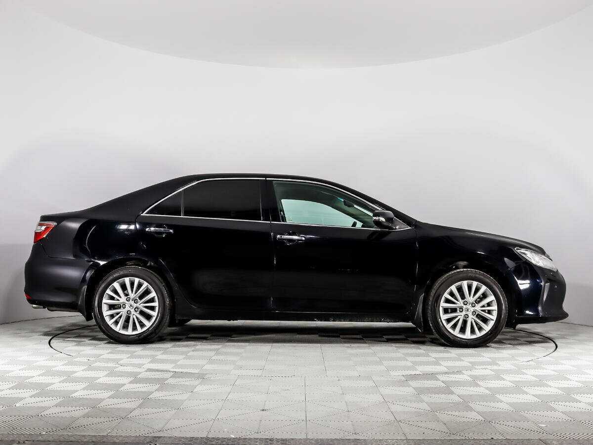 Б/У Тойота Камри 2015 года. Фото: #3