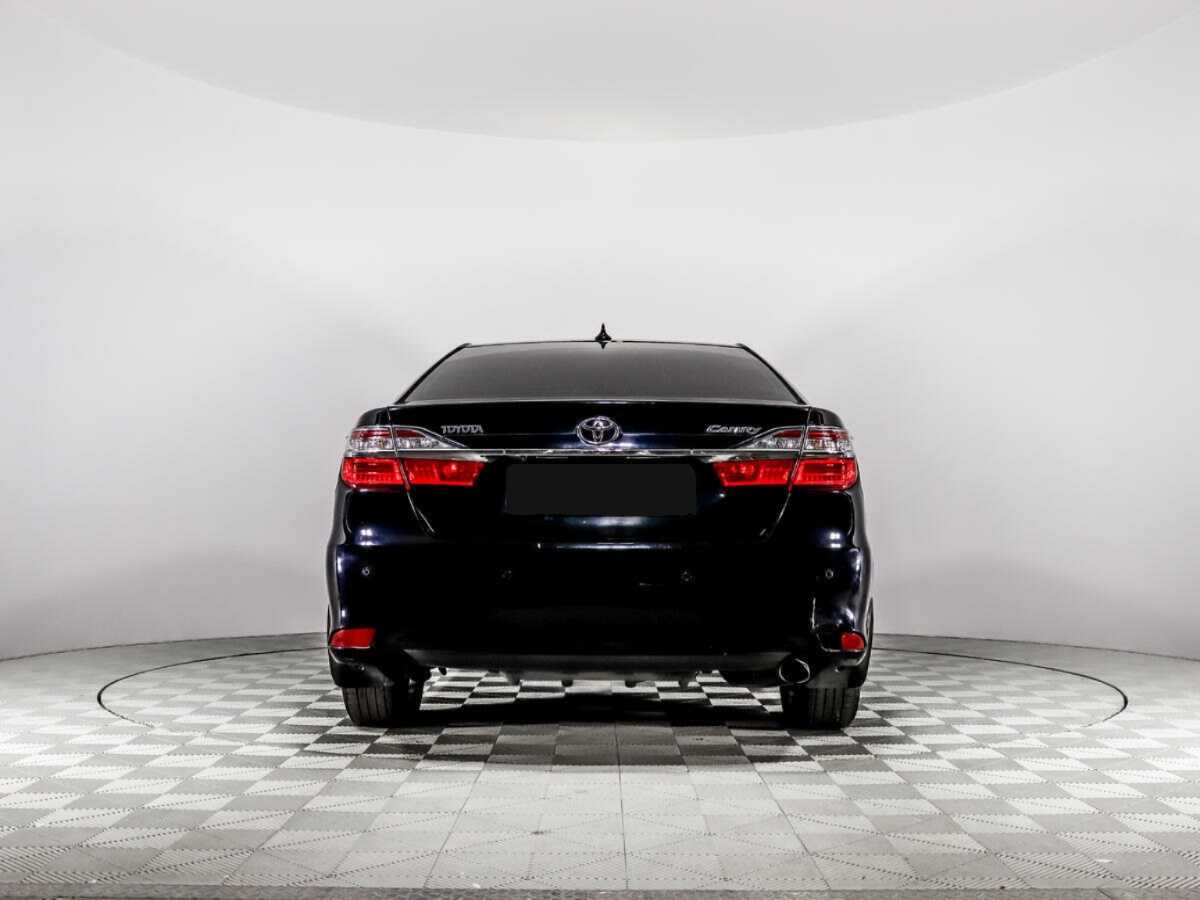 Б/У Тойота Камри 2015 года. Фото: #5