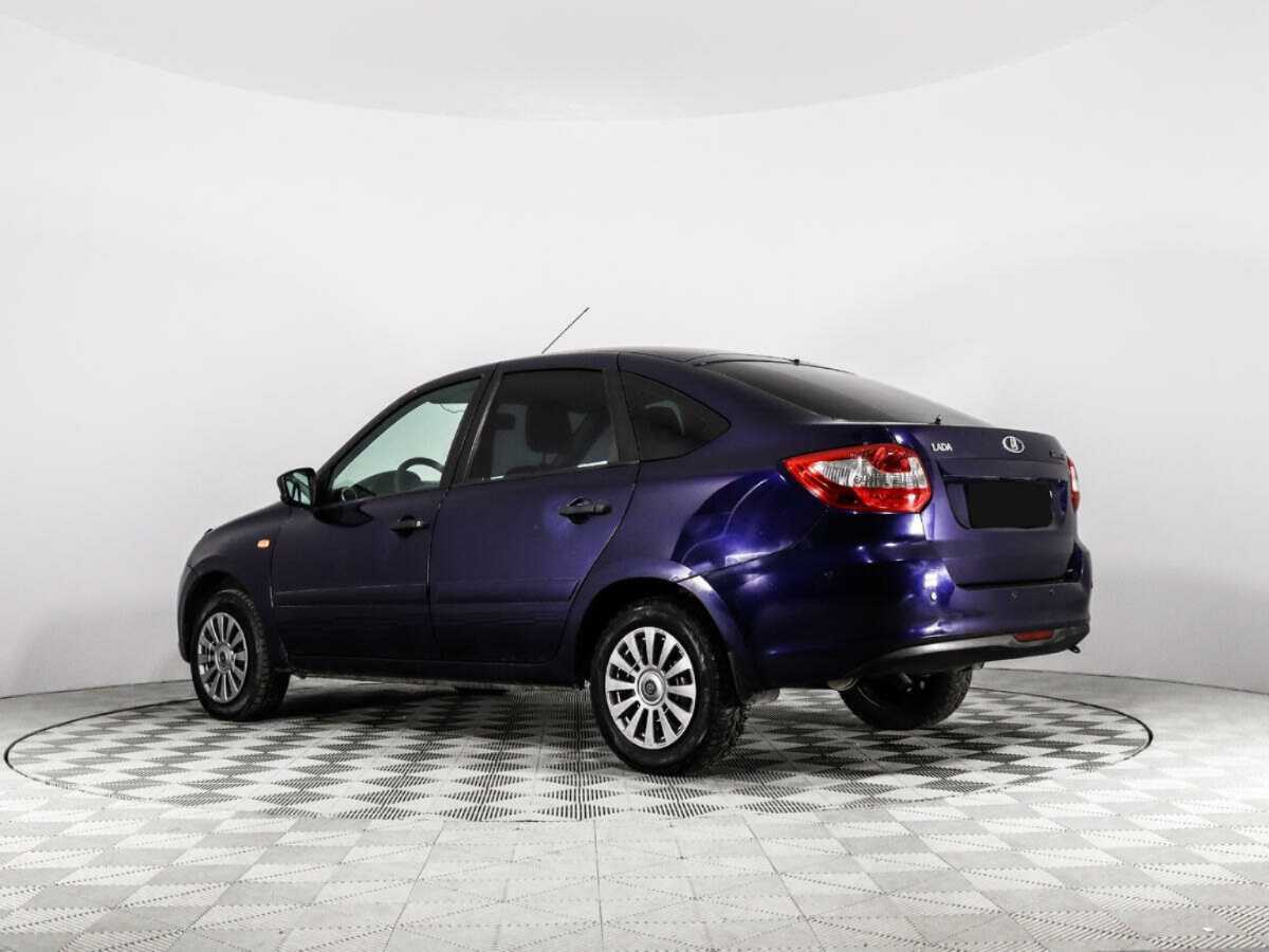 Б/У Лада (ВАЗ) Гранта 2015 года. Фото: #6