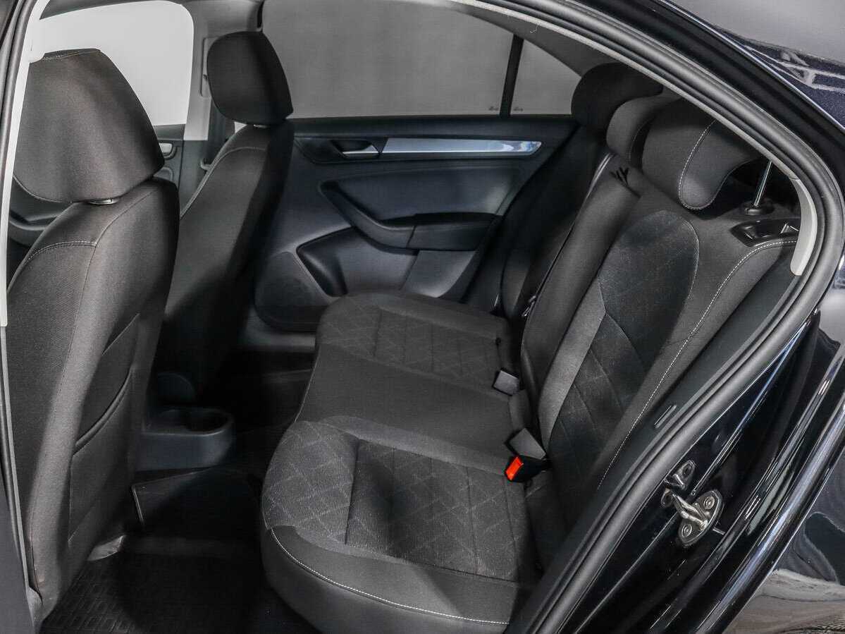 Б/У Фольксваген Поло 2020 года. Фото: #9