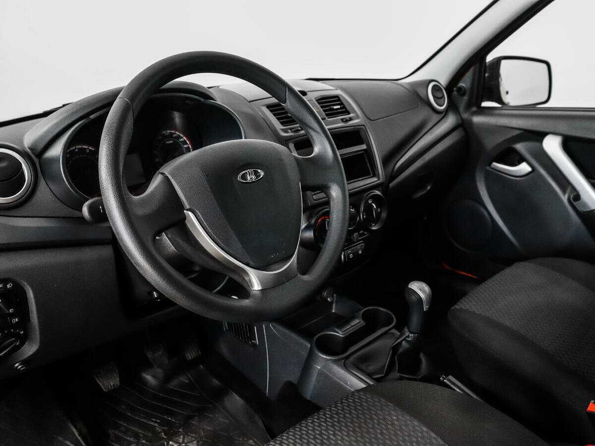 Б/У Лада (ВАЗ) Калина 2018 года. Фото: #8