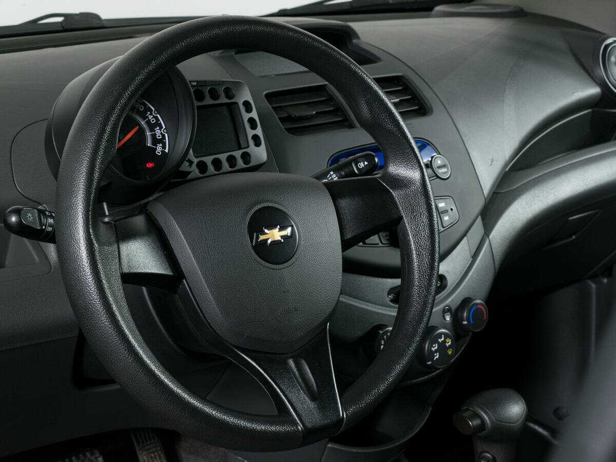 Б/У Шевроле Спарк 2013 года. Фото: #14