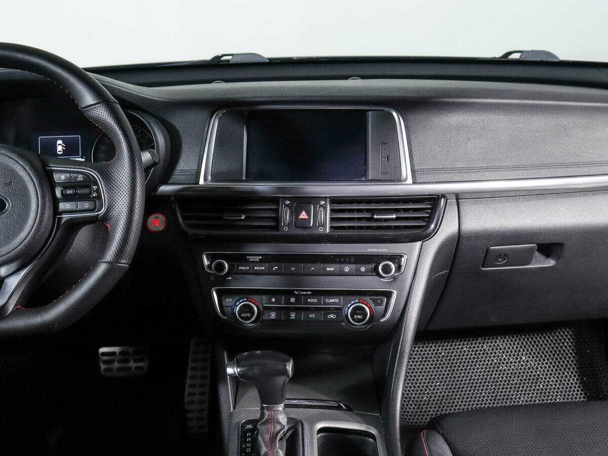 Б/У Киа Оптима 2016 года. Фото: #12