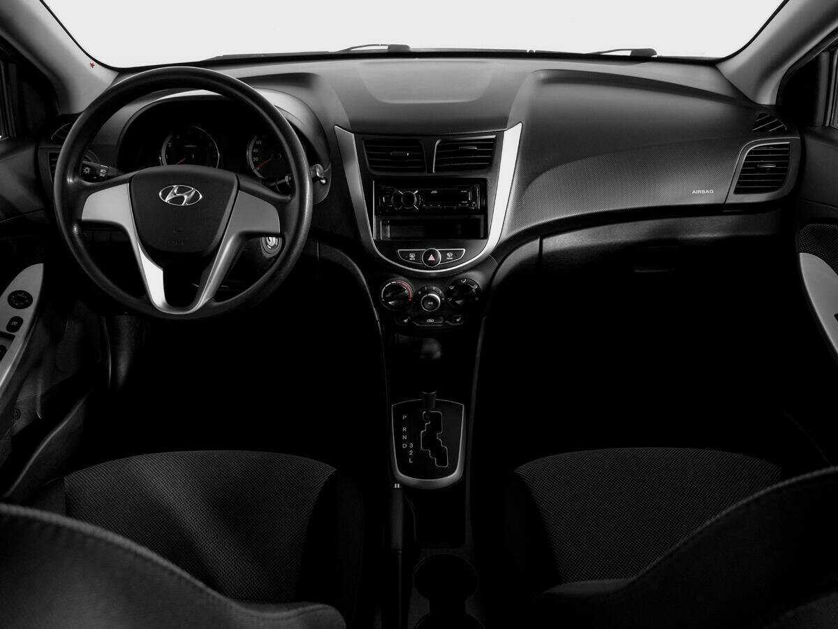 Б/У Хендай Солярис 2014 года. Фото: #11