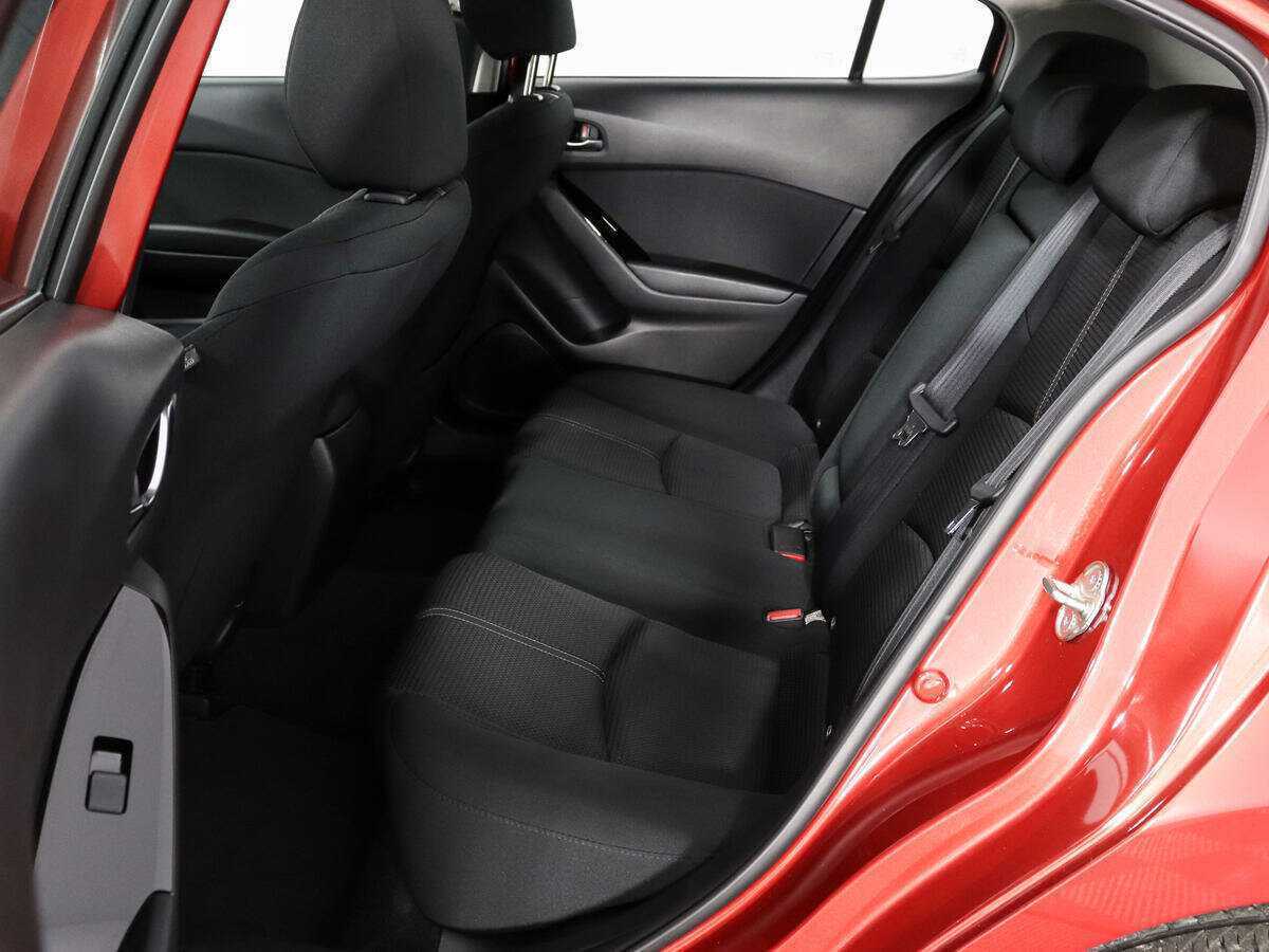 Б/У Мазда 3 2016 года. Фото: #19