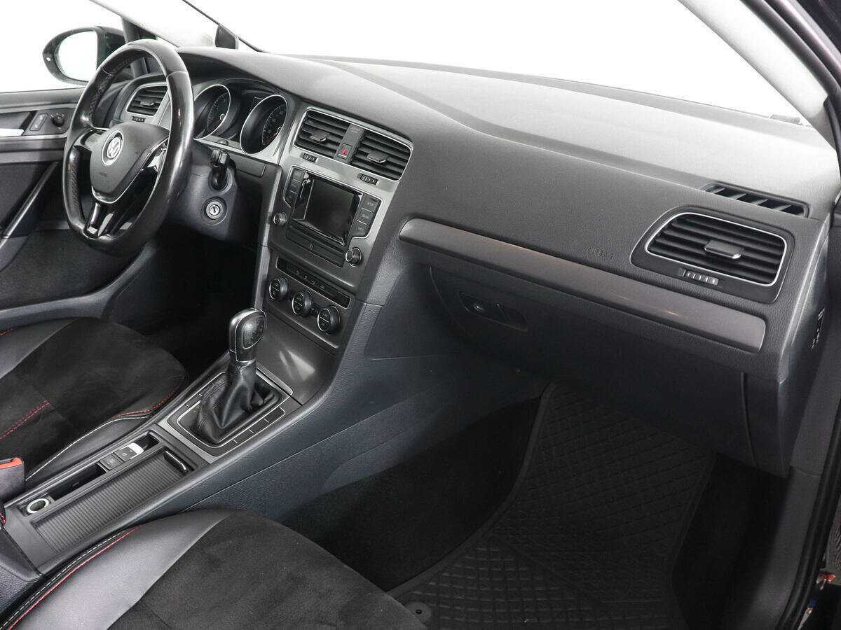 Б/У Фольксваген Гольф 2013 года. Фото: #7