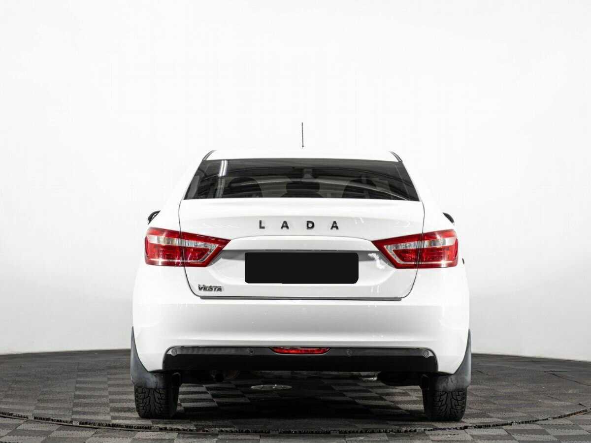 Б/У Лада (ВАЗ) Веста 2017 года. Фото: #4