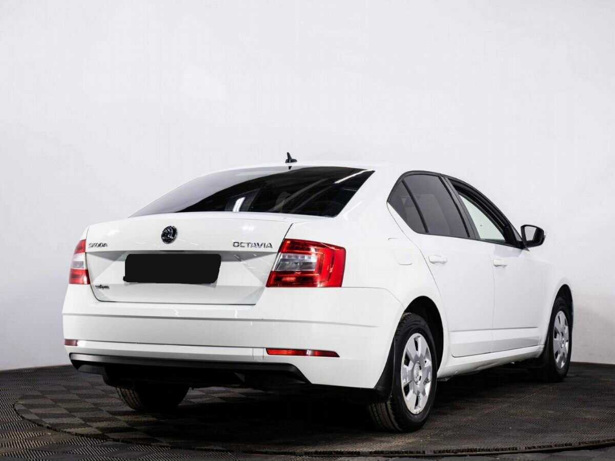 Б/У Шкода Октавия 2019 года. Фото: #5