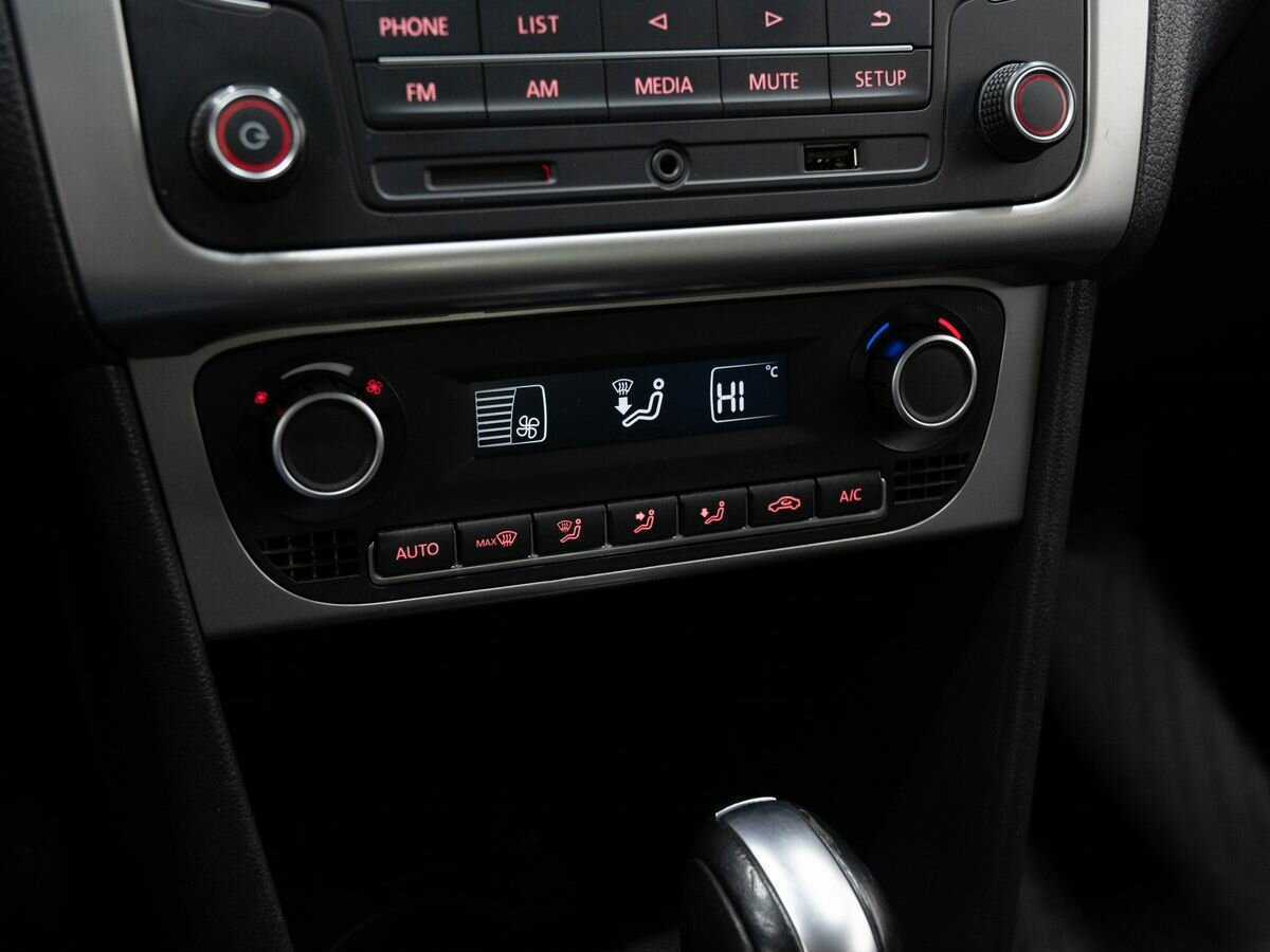 Б/У Фольксваген Поло 2017 года. Фото: #15