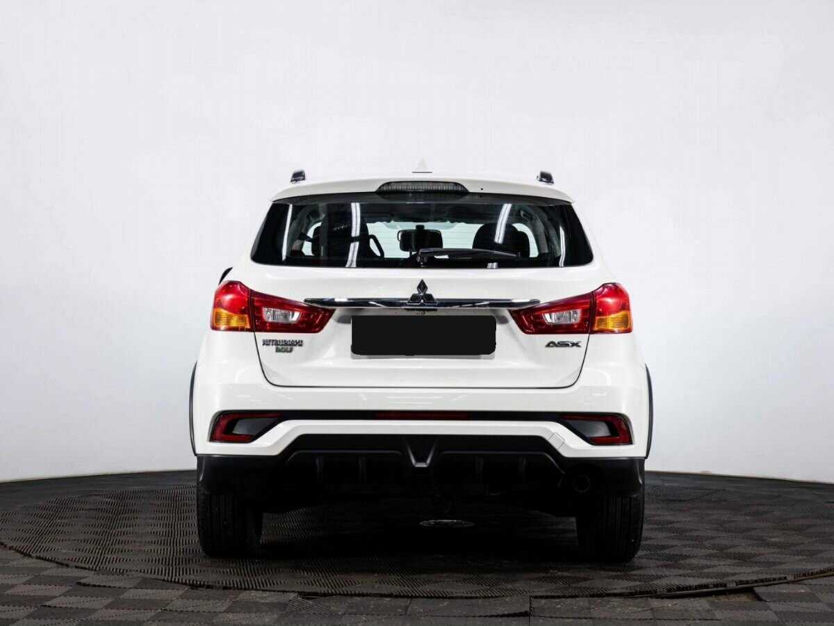 Б/У Митсубиши АС-Икс 2018 года. Фото: #4