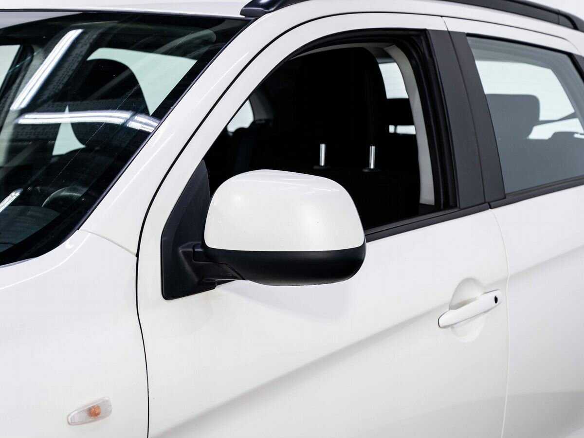 Б/У Митсубиши АС-Икс 2018 года. Фото: #6