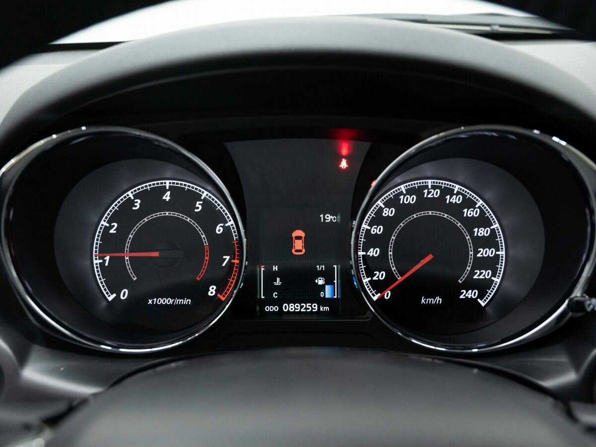 Б/У Митсубиши АС-Икс 2018 года. Фото: #16