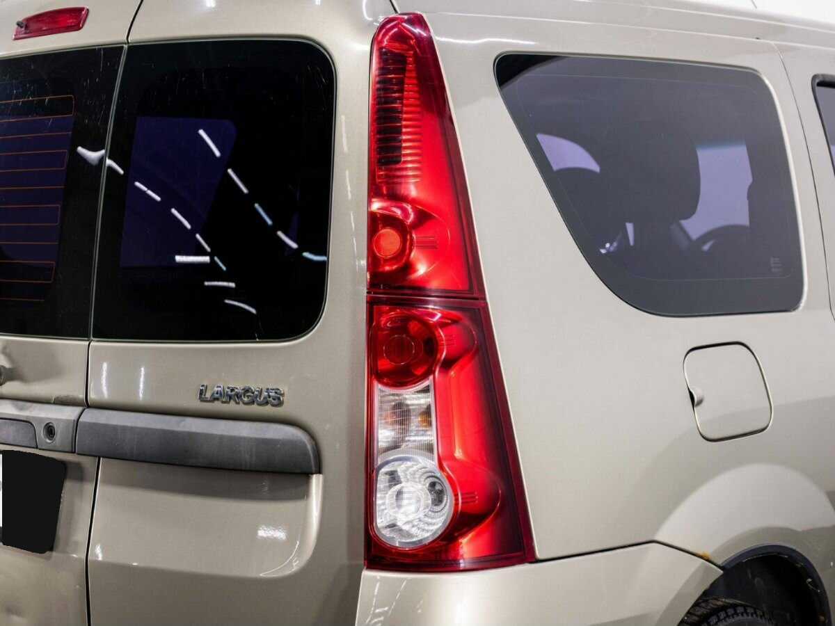 Б/У Лада (ВАЗ) Ларгус 2014 года. Фото: #19