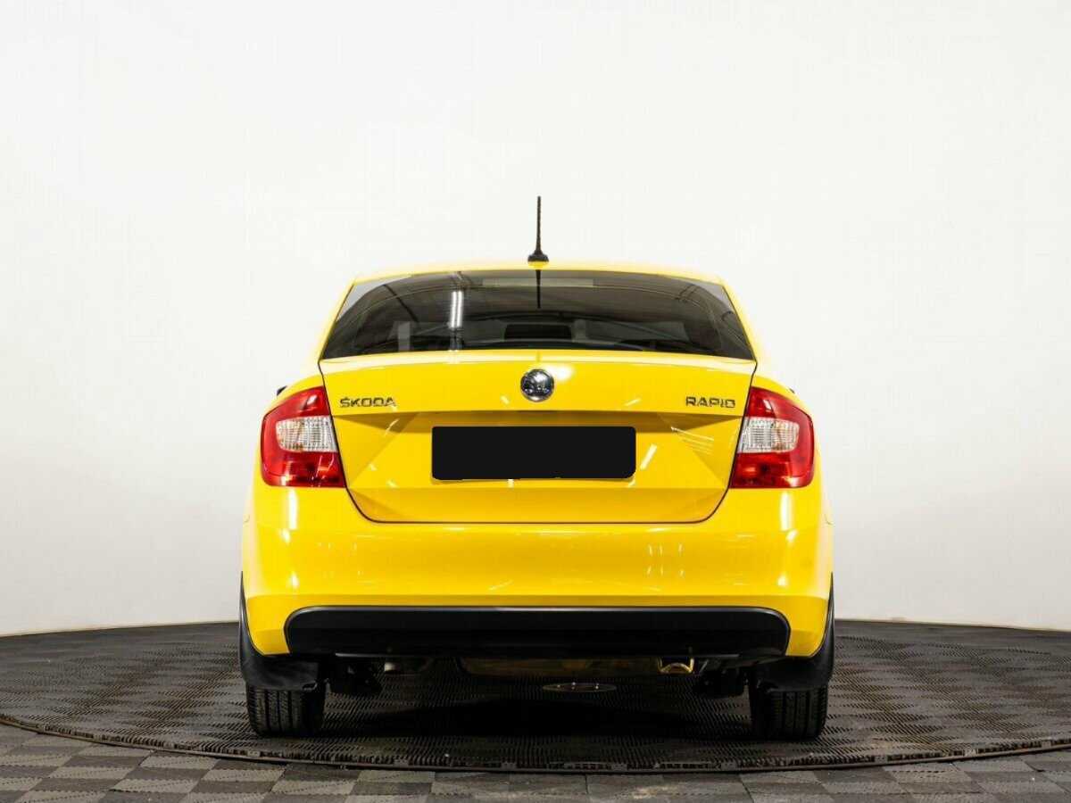 Б/У Шкода Рапид 2017 года. Фото: #4