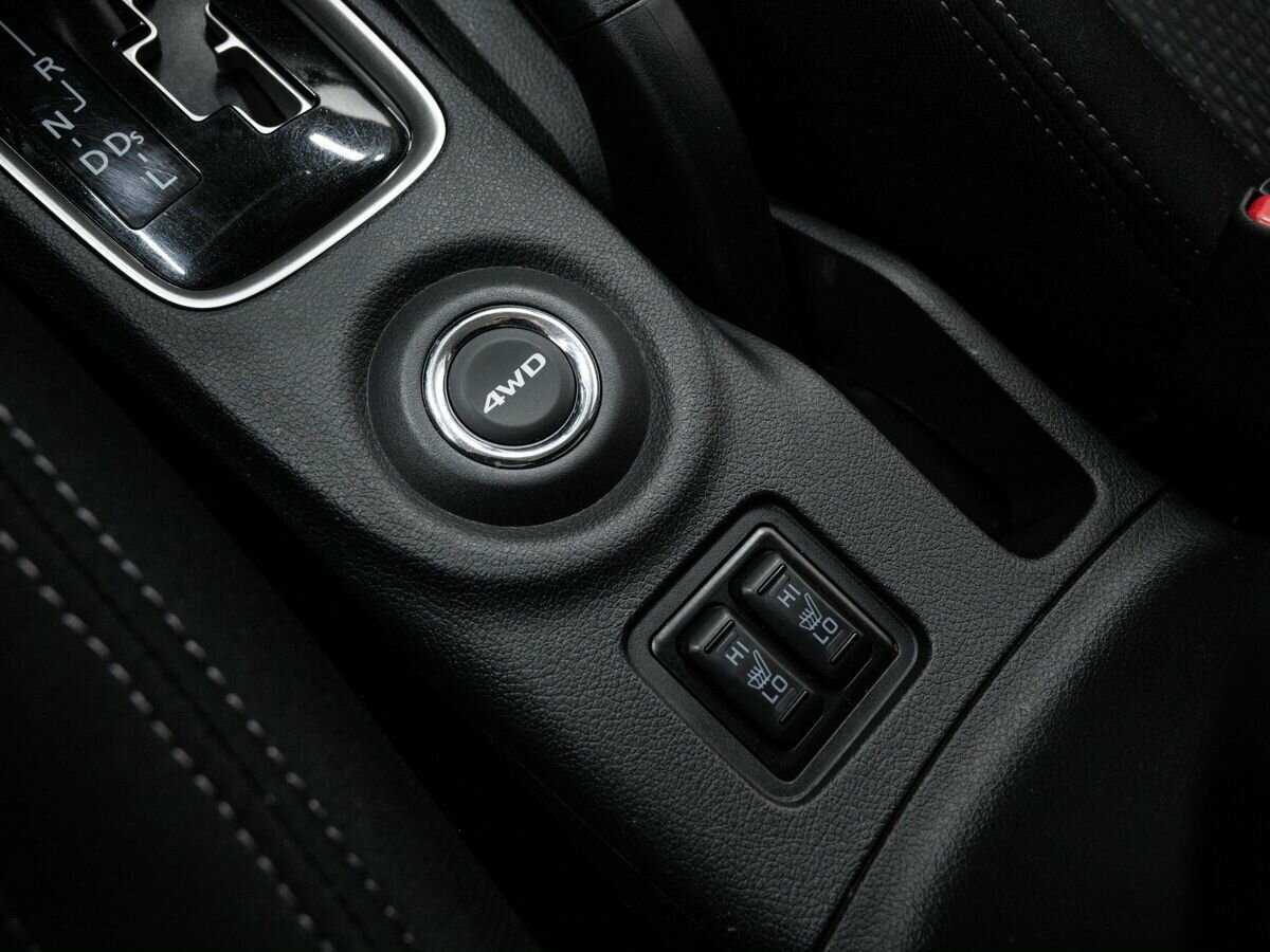 Б/У Митсубиши Оутлэндер 2016 года. Фото: #19