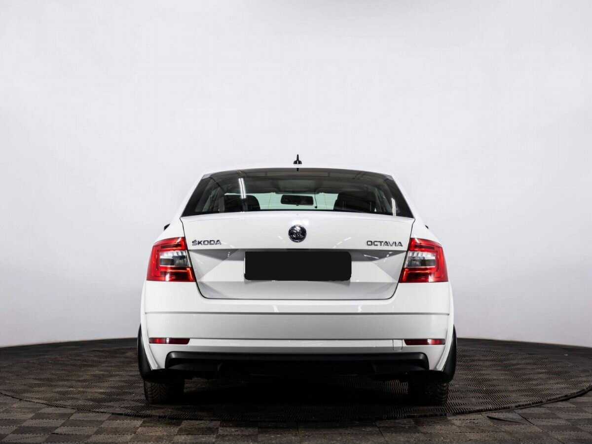 Б/У Шкода Октавия 2019 года. Фото: #4