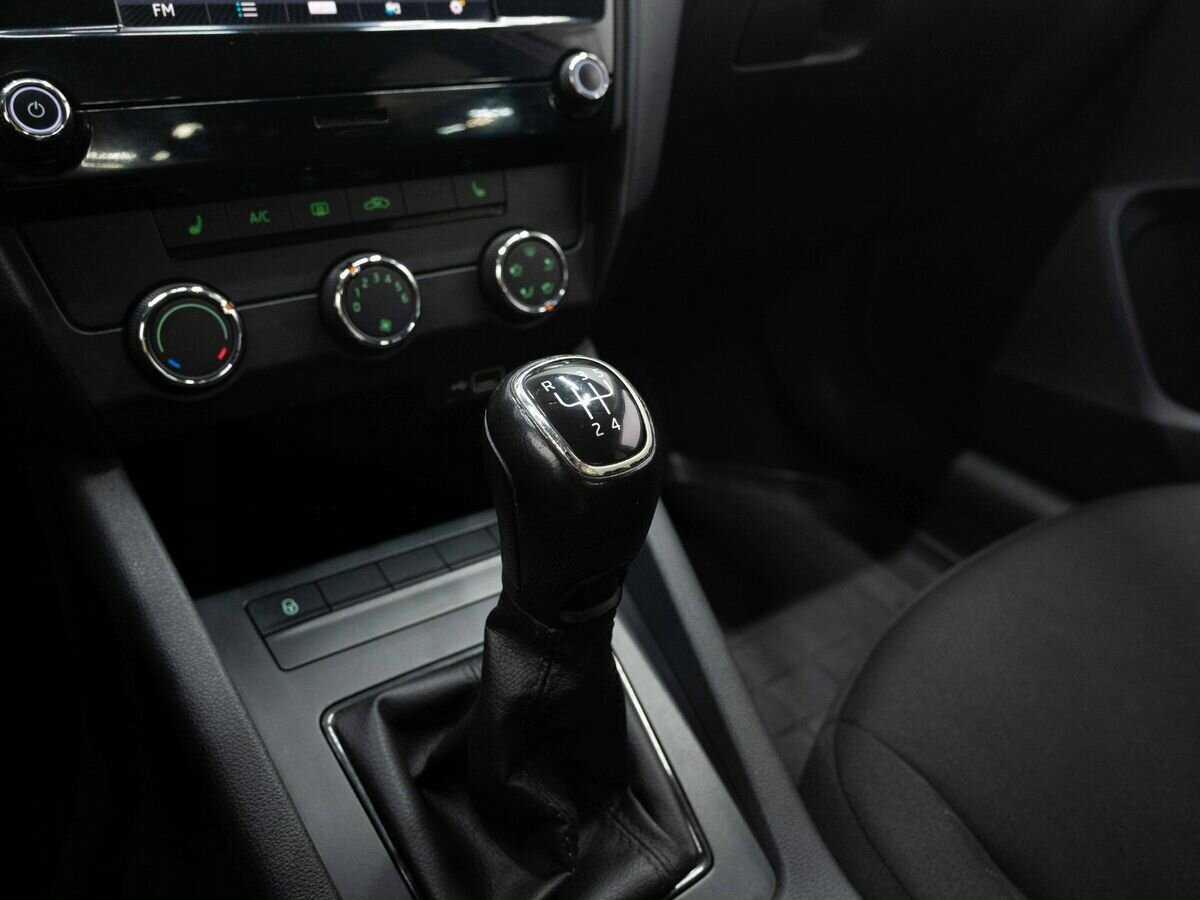 Б/У Шкода Октавия 2019 года. Фото: #19