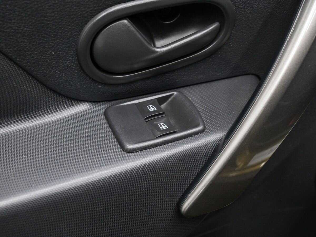 Б/У Рено Сандеро 2017 года. Фото: #14