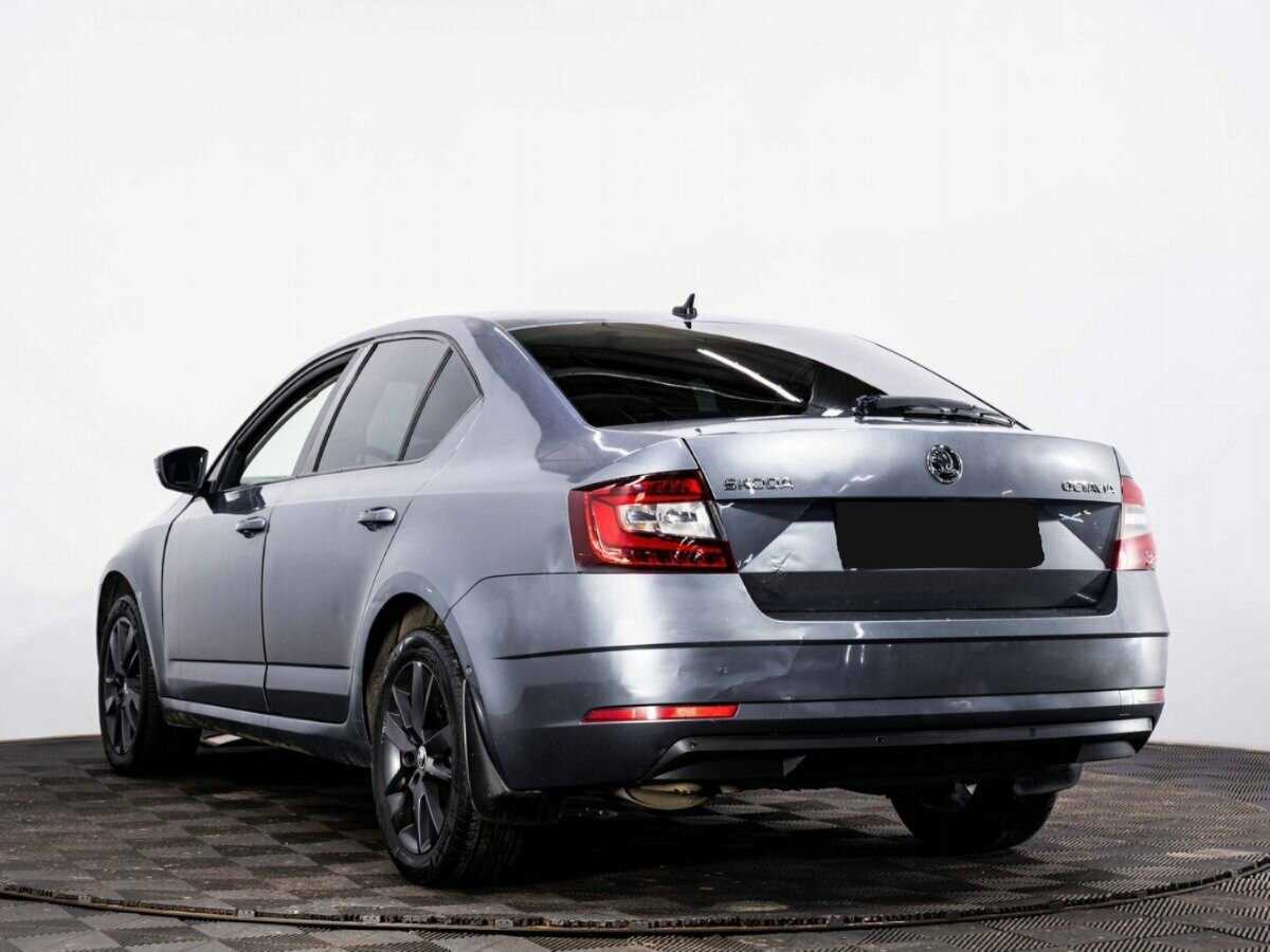 Б/У Шкода Октавия 2019 года. Фото: #3