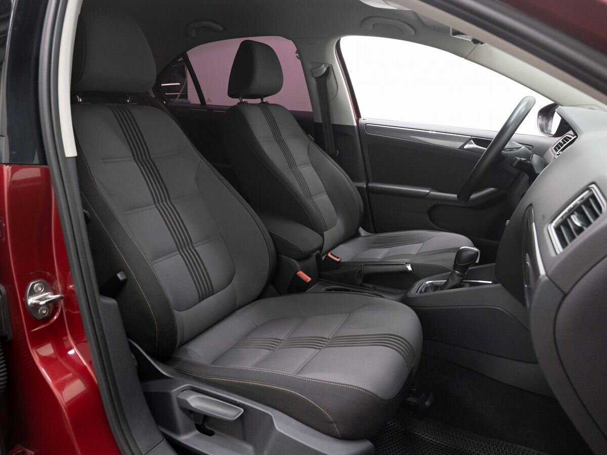 Б/У Фольксваген Джетта 2016 года. Фото: #11