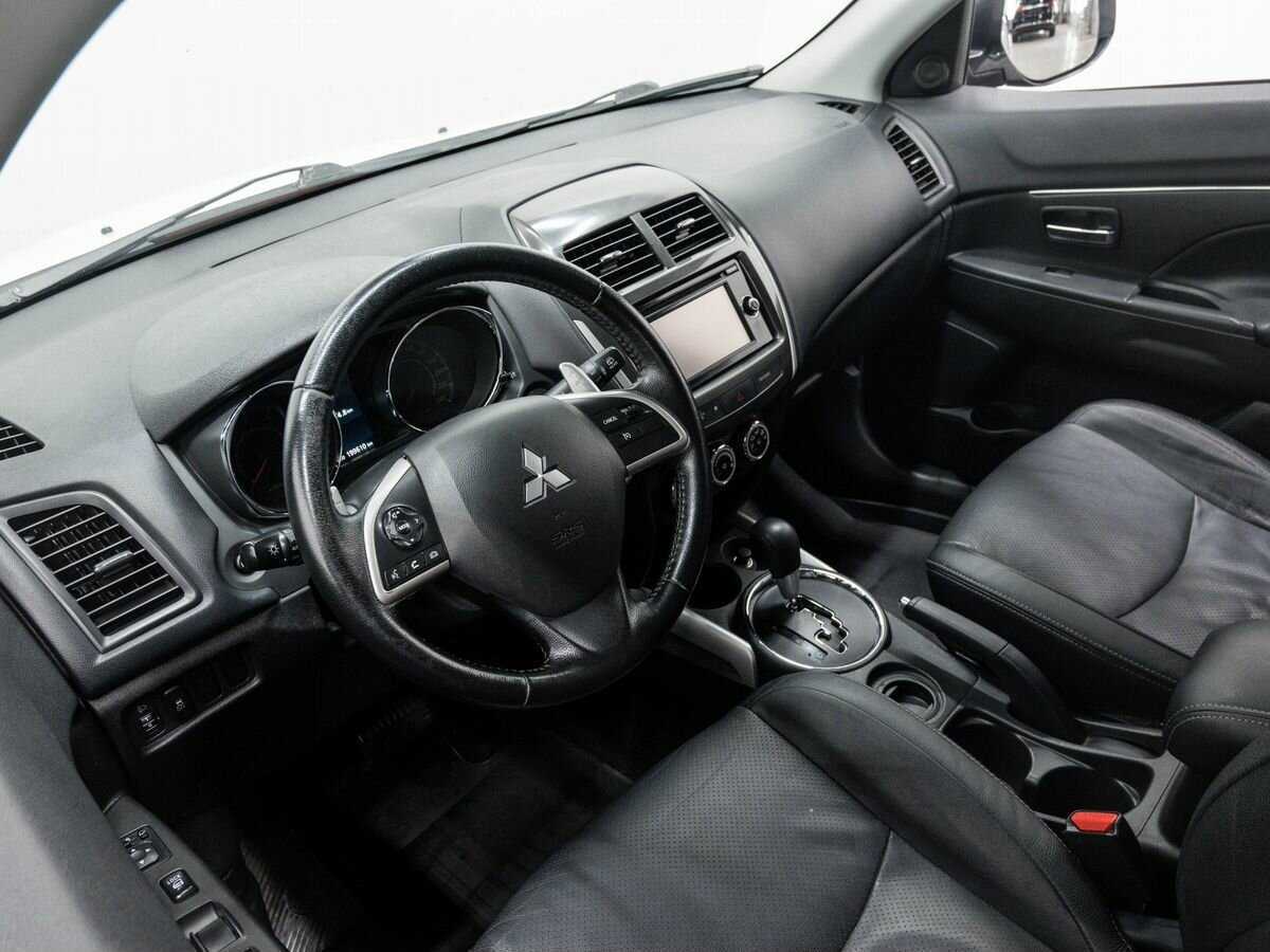 Б/У Митсубиши АС-Икс 2014 года. Фото: #12