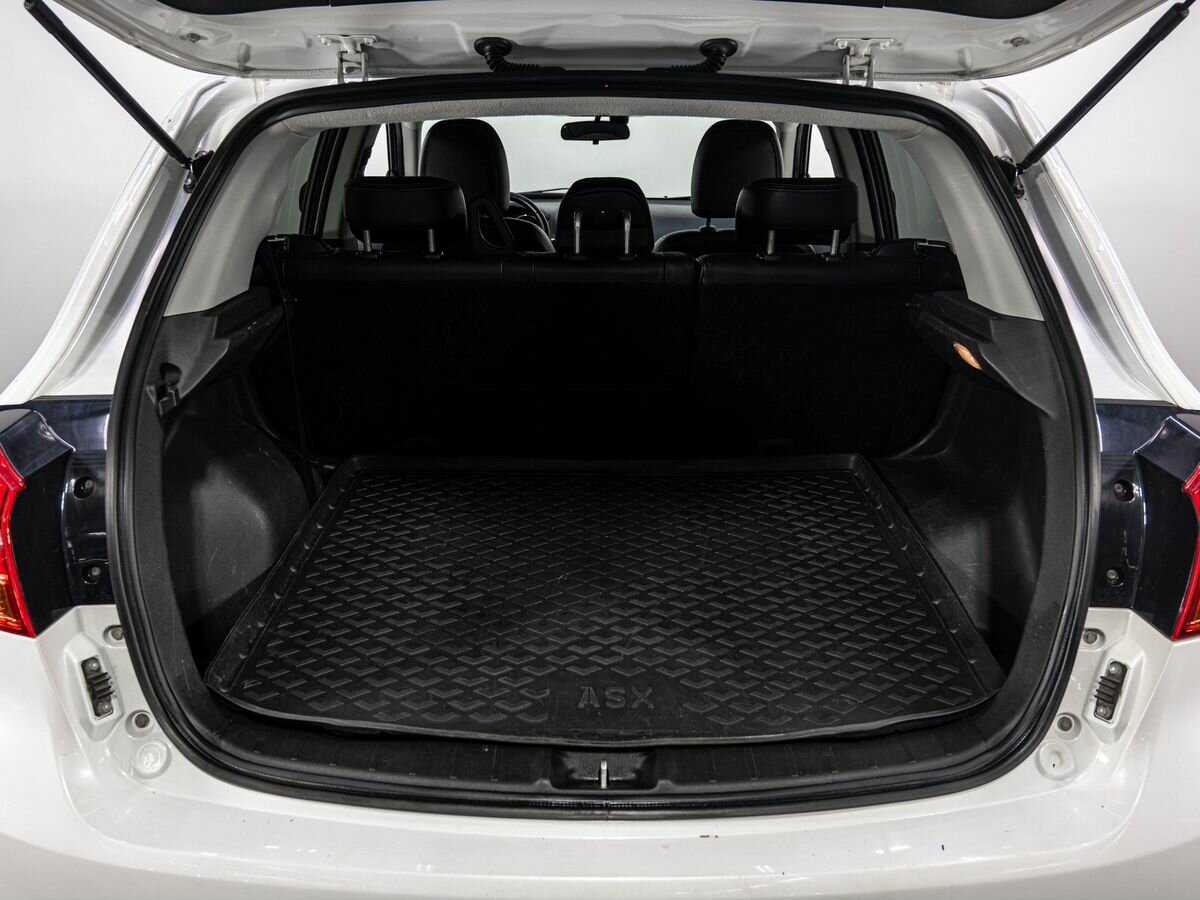 Б/У Митсубиши АС-Икс 2014 года. Фото: #22