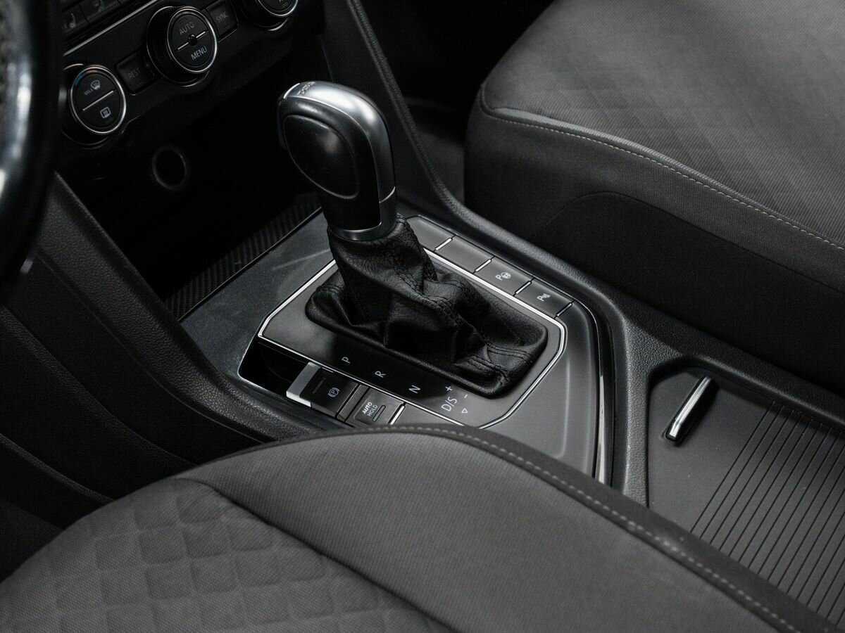 Б/У Фольксваген Тигуан 2017 года. Фото: #16