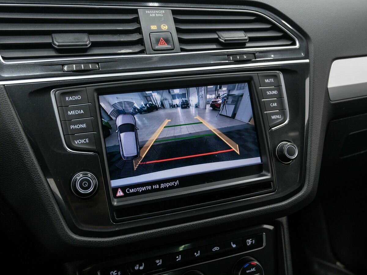 Б/У Фольксваген Тигуан 2017 года. Фото: #19